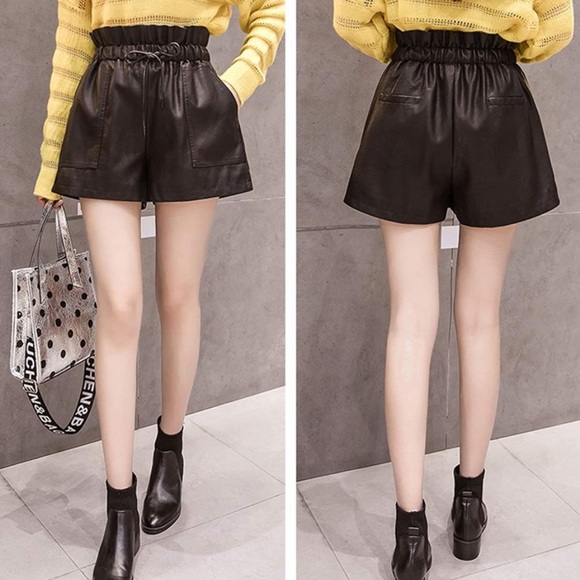 Leather shorts - Picture 1 of 6